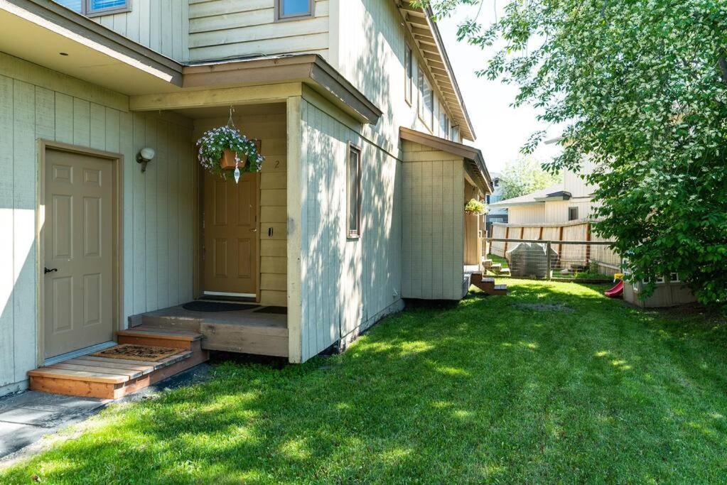 Moose Meadows- Near The Airport, Centrally Located Anchorage Exterior foto